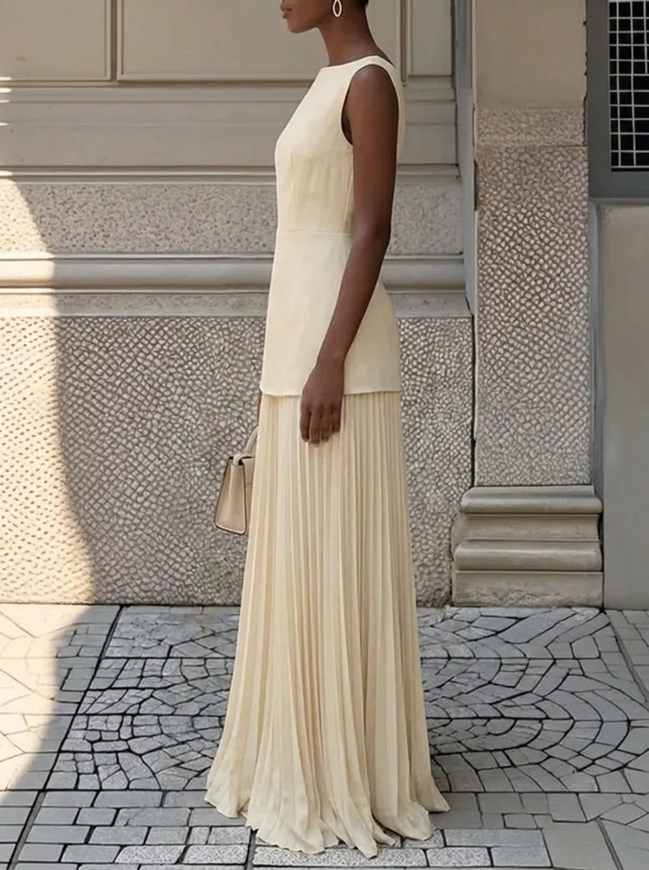 Celeste | Plissiertes Maxikleid für Damen mit Rundhalsausschnitt