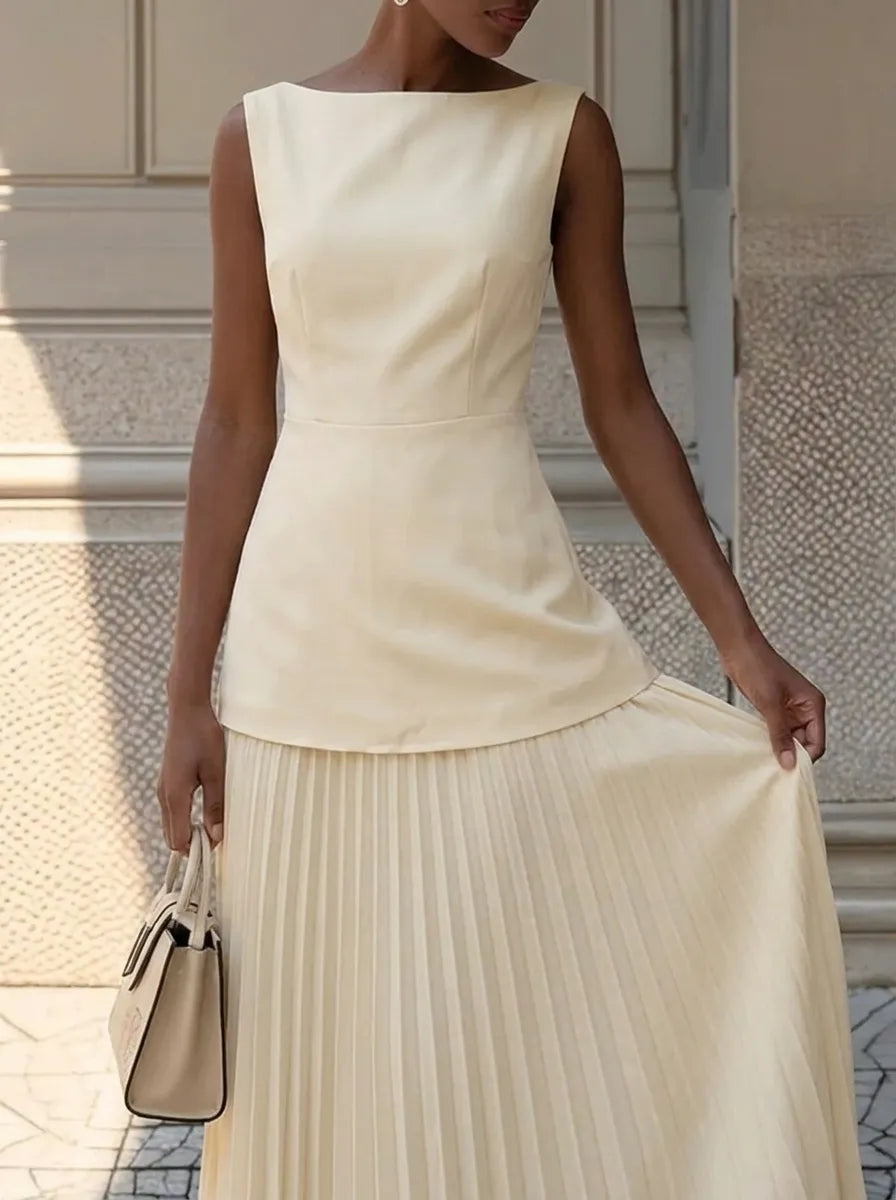 Celeste | Plissiertes Maxikleid für Damen mit Rundhalsausschnitt