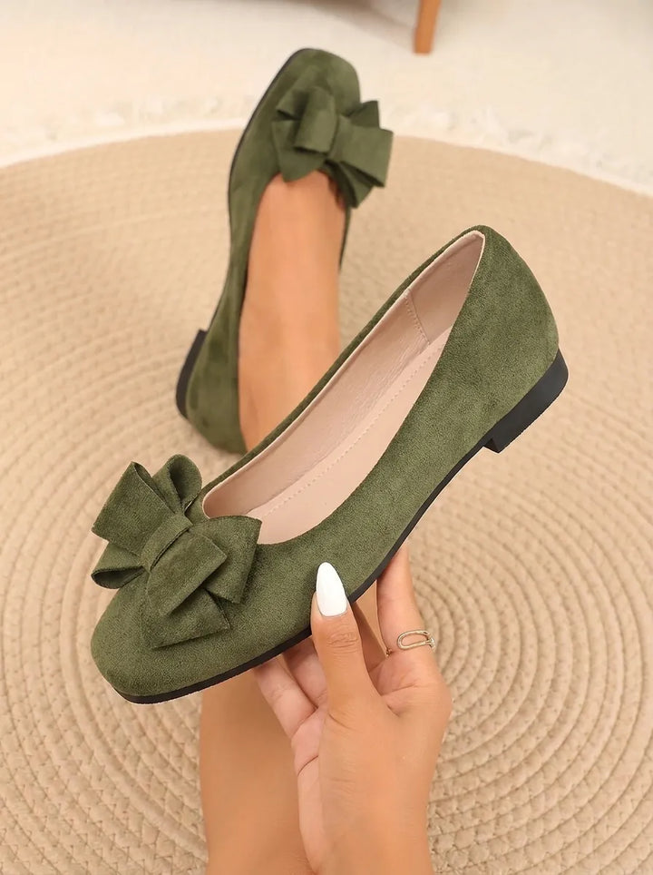 Schicke Damen-Bow-Schuhe mit stylischen dicken Absätzen