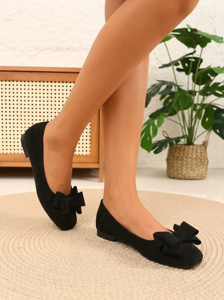Schicke Damen-Bow-Schuhe mit stylischen dicken Absätzen