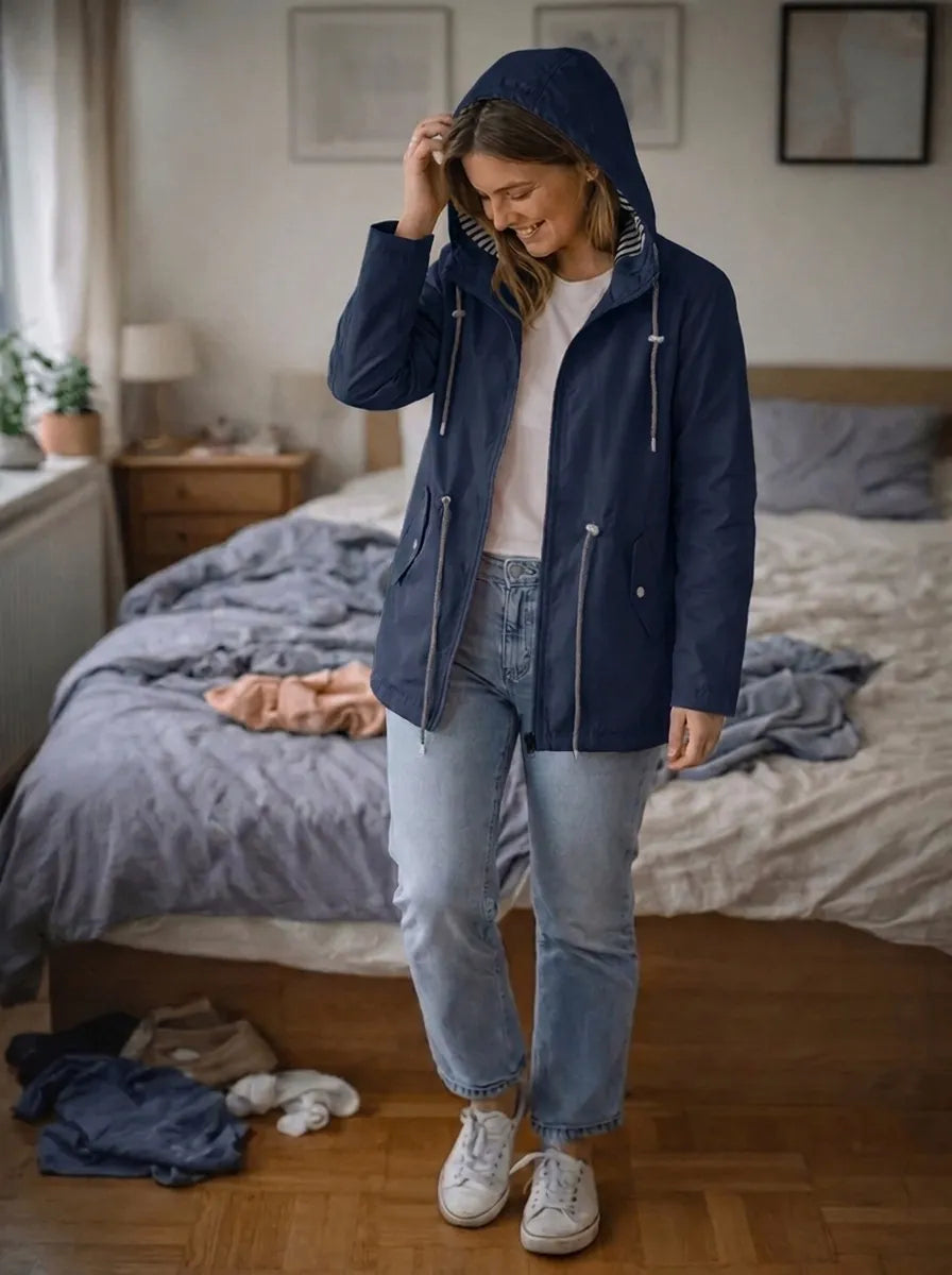 Impermeabile da donna con maniche lunghe, cappuccio e tasche