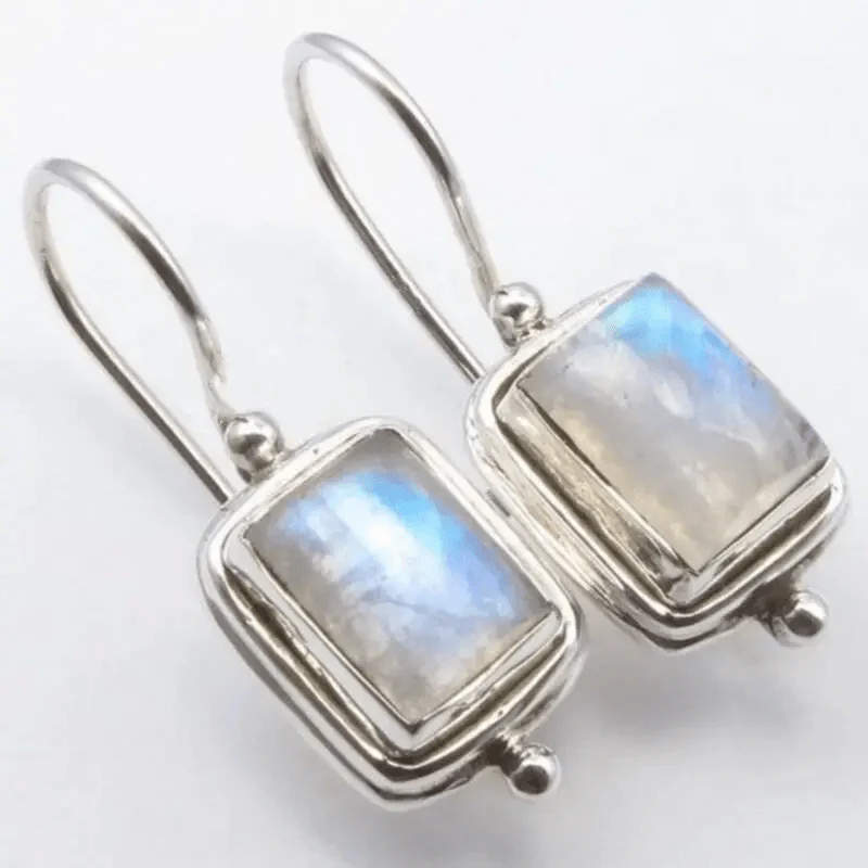 Lustre | Quadratische Mondstein Ohrringe