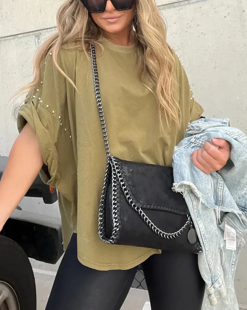 Isabelle | Oversized T-Shirt für Damen mit Nieten und Rundhalsausschnitt