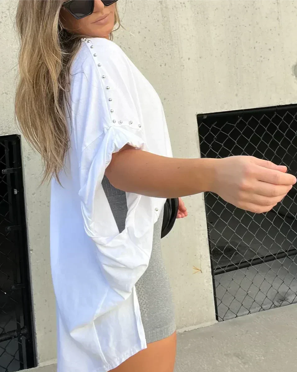 Isabelle | Oversized T-Shirt für Damen mit Nieten und Rundhalsausschnitt