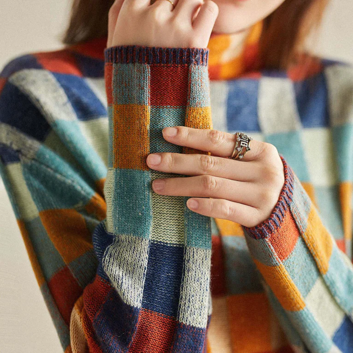 Darby | Bunter Strickpullover für Damen mit Karomuster und Rundhalsausschnitt