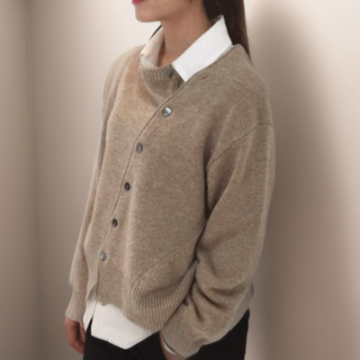 Marley | Bequeme Strickjacke für Damen mit Rundhalsausschnitt und langen Ärmeln