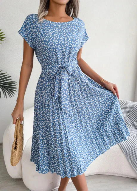 Lilienne | Schickes Sommerkleid für Damen mit Blumenmuster und Rundhalsausschnitt