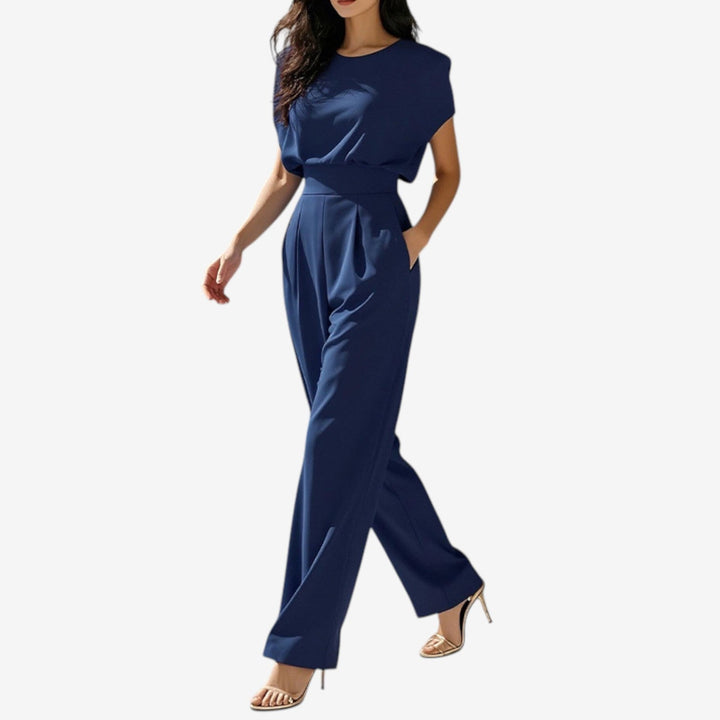Ariia Maßgeschneiderter Cinched Jumpsuit mit langen Ärmeln