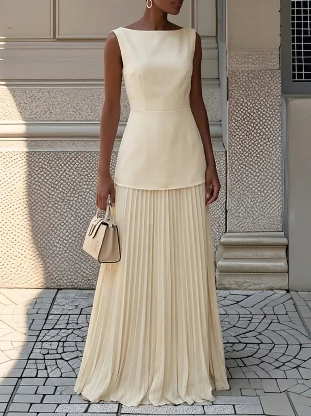Celeste | Plissiertes Maxikleid für Damen mit Rundhalsausschnitt