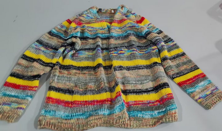 Kamille | Retro Farbiger Pullover für Damen mit Rundhalsausschnitt
