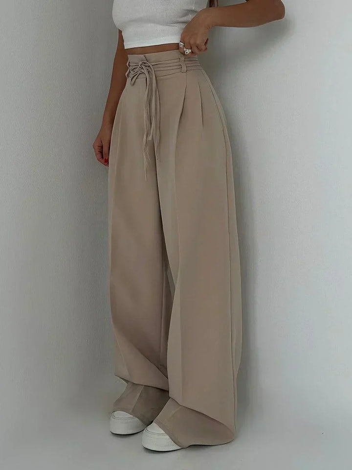 Jane- Schicke Weite Hose für Damen mit hohem Bund
