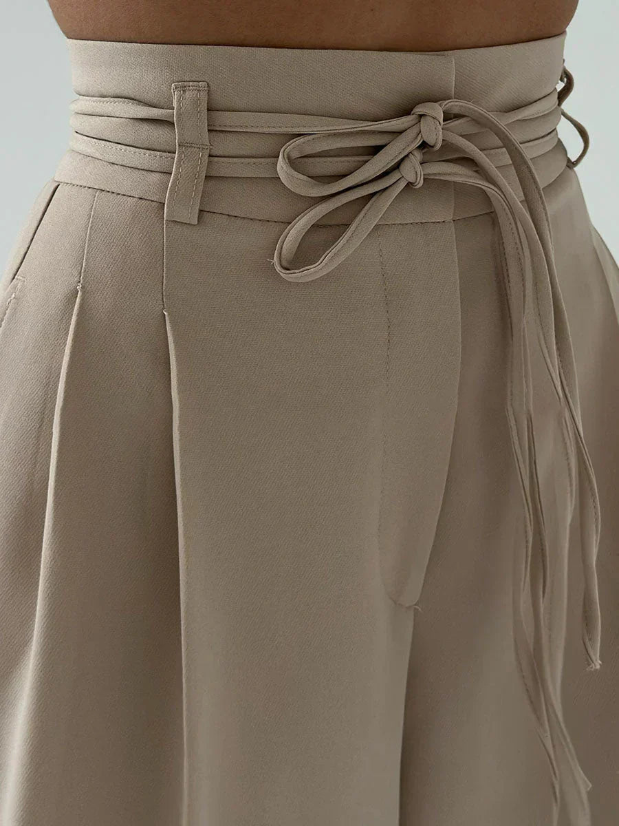 Jane- Schicke Weite Hose für Damen mit hohem Bund