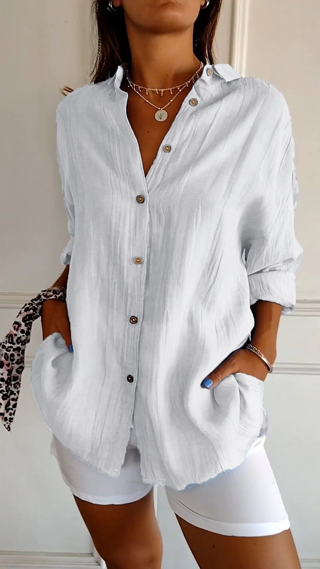 Saskia | Elegantes Damen-Shirt mit V-Ausschnitt und langen Ärmeln