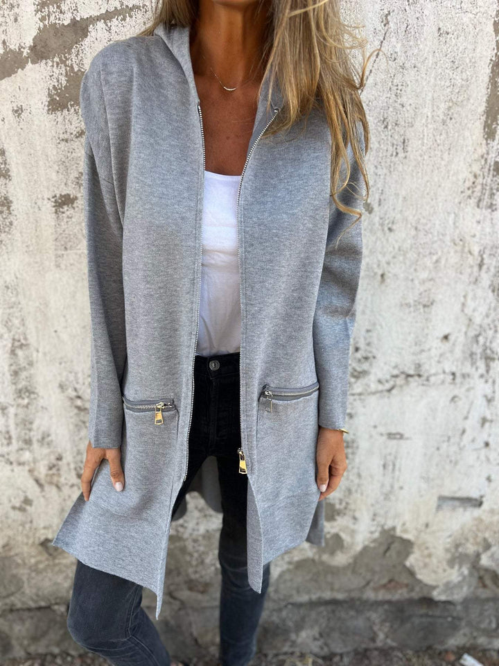 Olivia | Lange Strickjacke für Damen mit Kapuze und langen Ärmeln