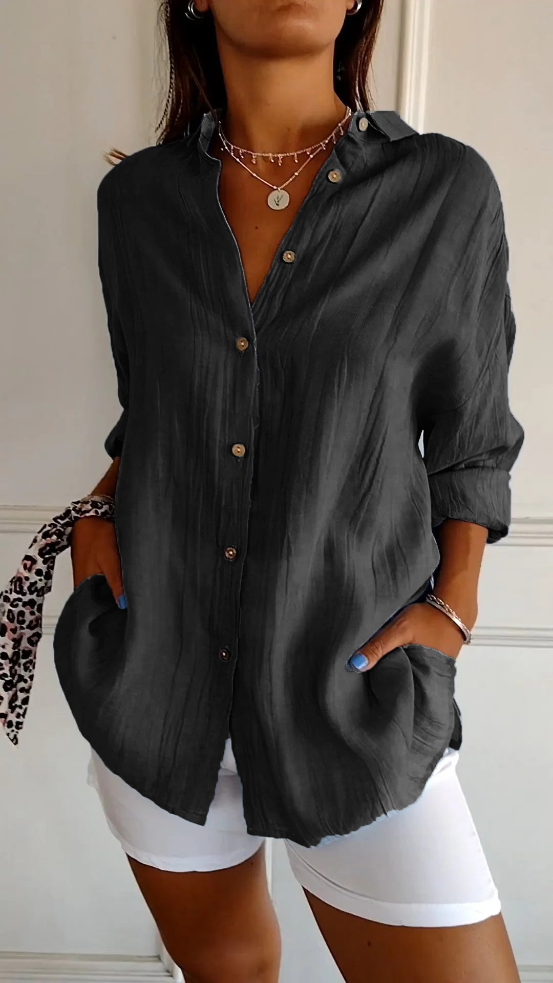 Saskia | Elegantes Damen-Shirt mit V-Ausschnitt und langen Ärmeln