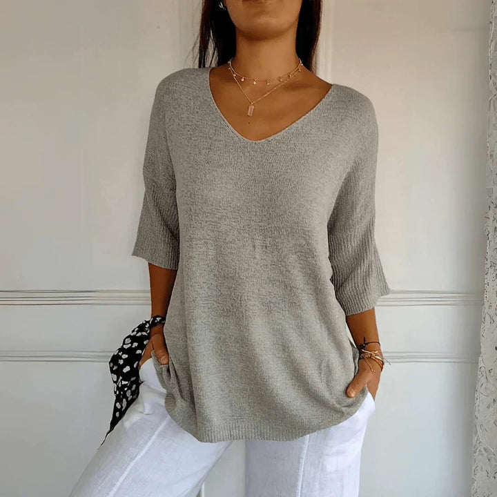 Azure | Entspannt Elegantes Oberteil für Damen mit V-Ausschnitt und 3/4-Ärmeln