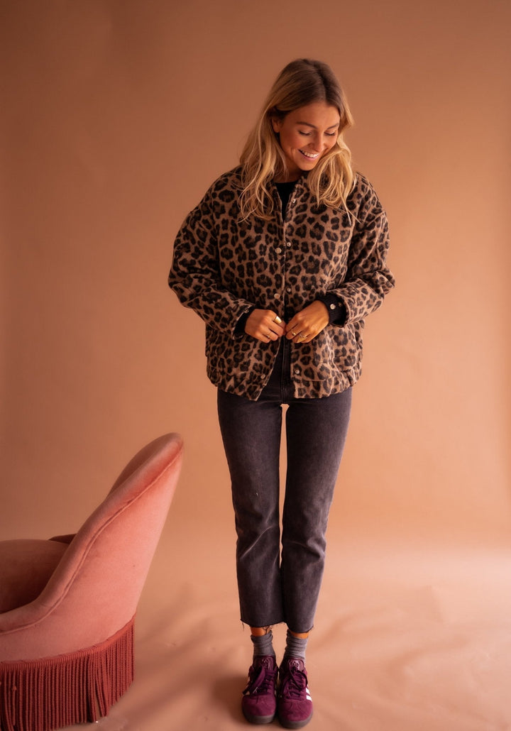 Katarzyna | Zeitlose Leopardenmuster-Jacke für Damen mit langen Ärmeln