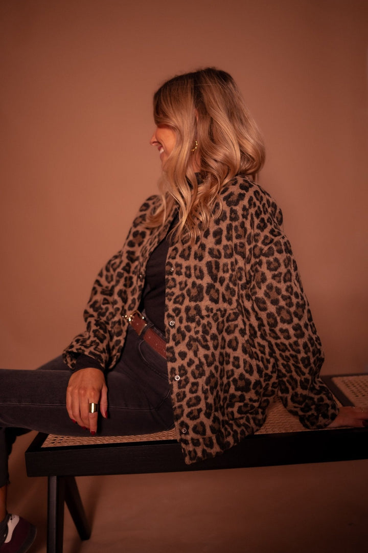 Katarzyna | Zeitlose Leopardenmuster-Jacke für Damen mit langen Ärmeln