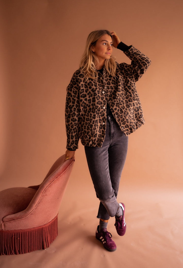 Katarzyna | Zeitlose Leopardenmuster-Jacke für Damen mit langen Ärmeln