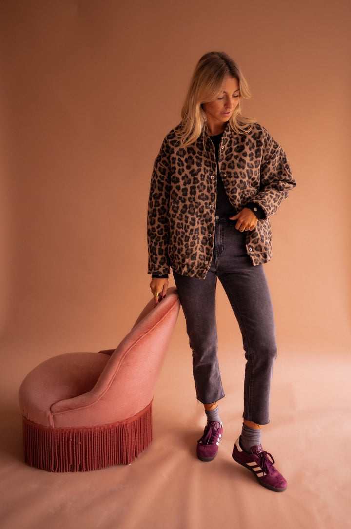 Katarzyna | Zeitlose Leopardenmuster-Jacke für Damen mit langen Ärmeln