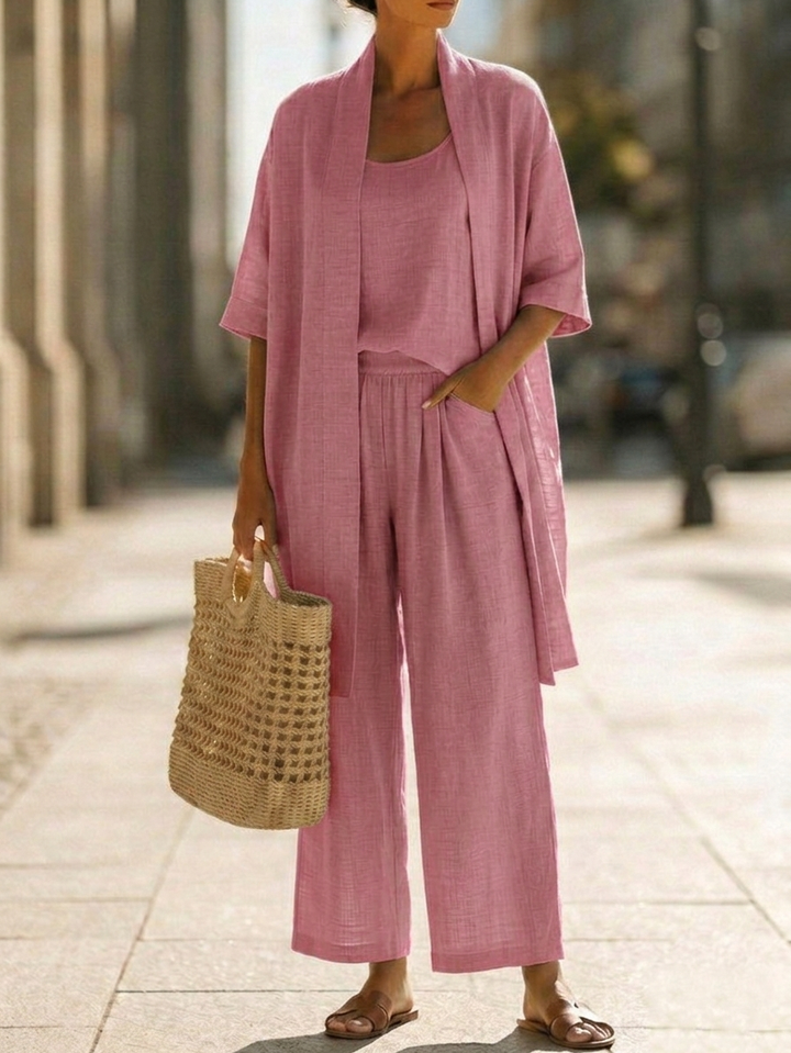 Isabella | Einfaches Drei-Teile-Ensemble für Damen mit Herzmuster