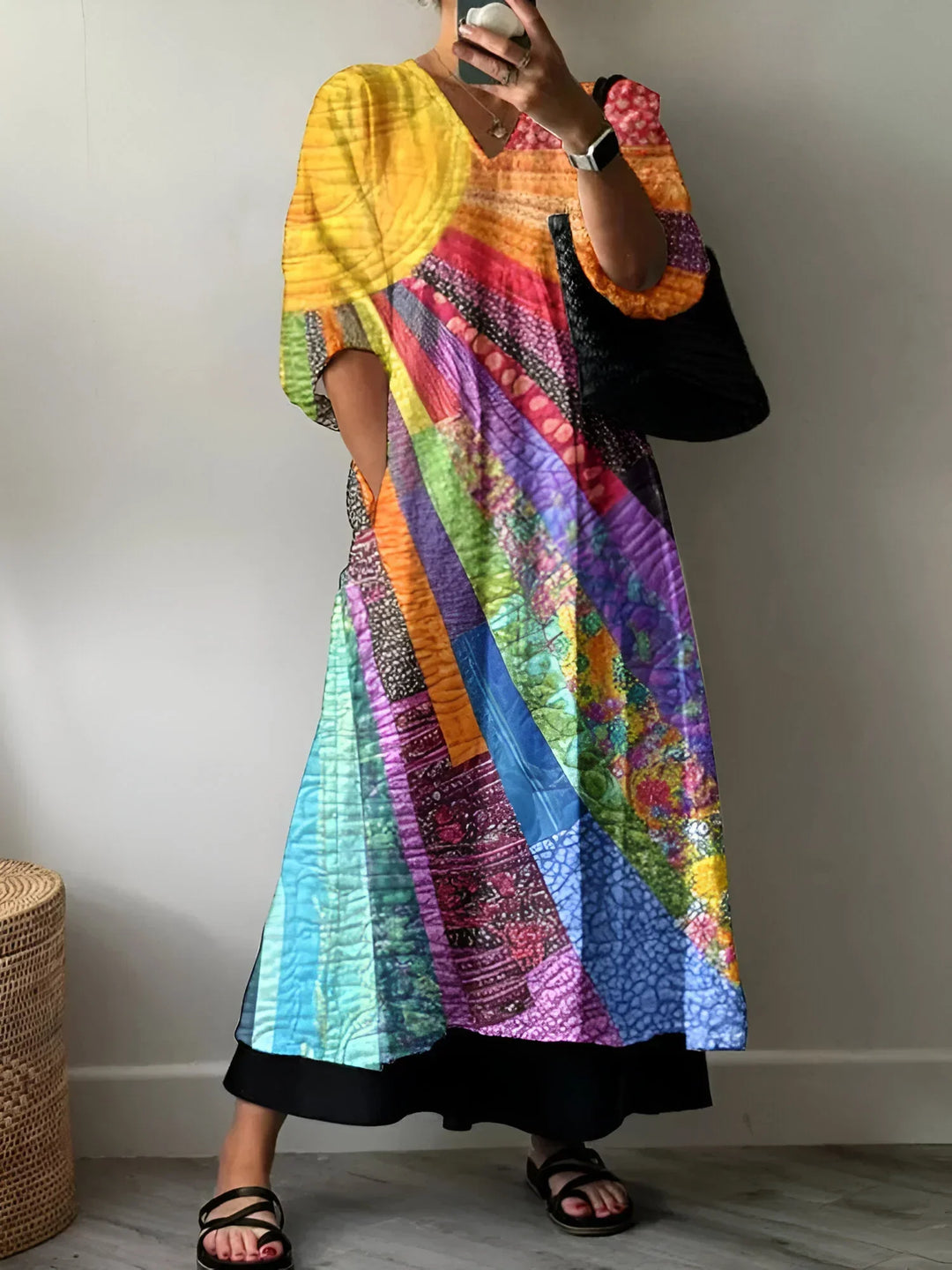 Diede | Buntes Maxikleid für Damen mit Rundhalsausschnitt und kurzen Ärmeln