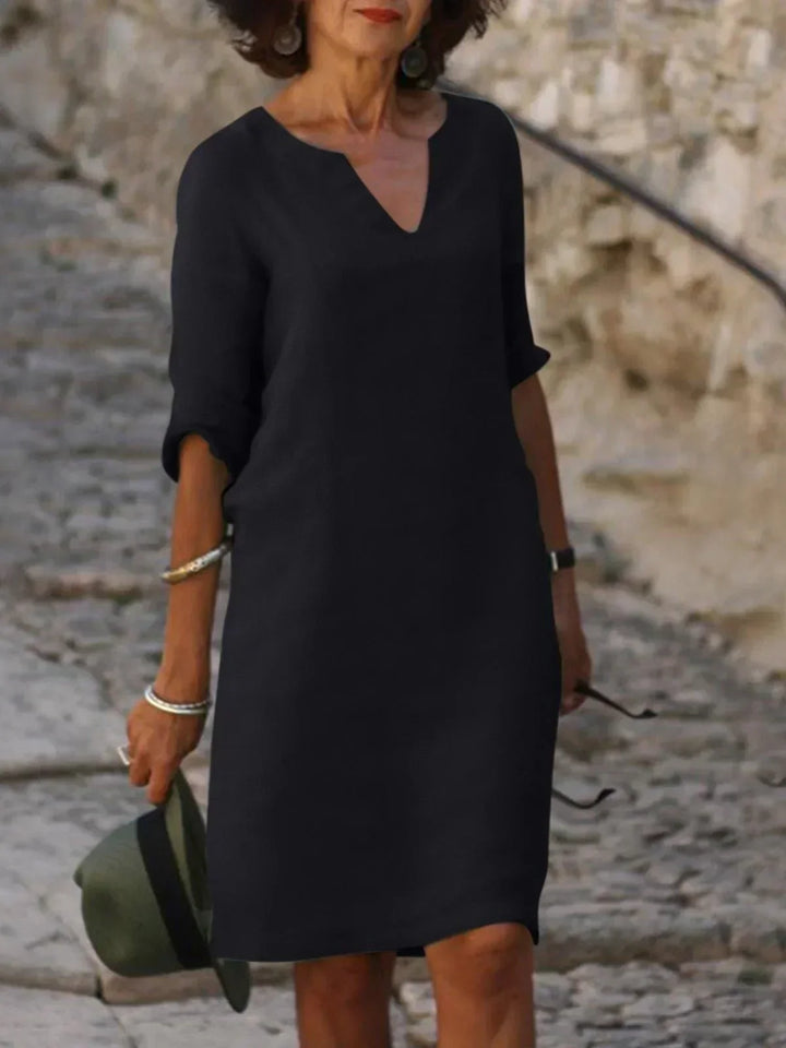 Josette | Elegantes Kleid für Damen mit V-Ausschnitt und kurzen Ärmeln
