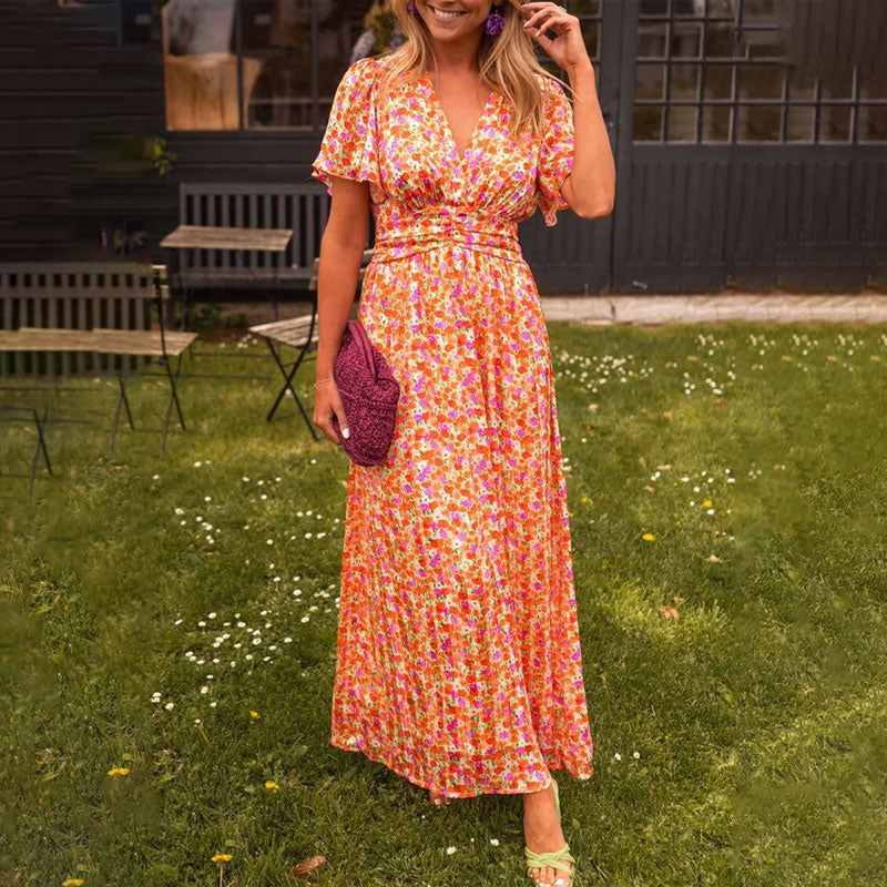Romy | Sommerkleid für Damen mit V-Ausschnitt, Blumenmuster und kurzen Ärmeln