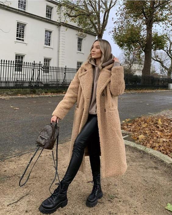 Zoe | Langer Teddymantel für Damen mit Rundhalsausschnitt und langen Ärmeln