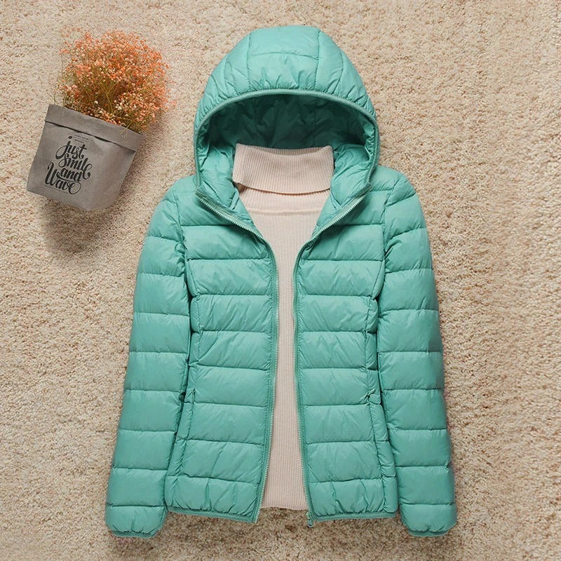 Carlo | Daunenjacke für Damen mit Kapuze und langen Ärmeln