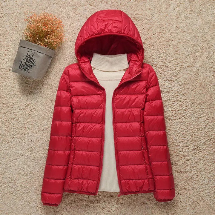 Carlo | Daunenjacke für Damen mit Kapuze und langen Ärmeln
