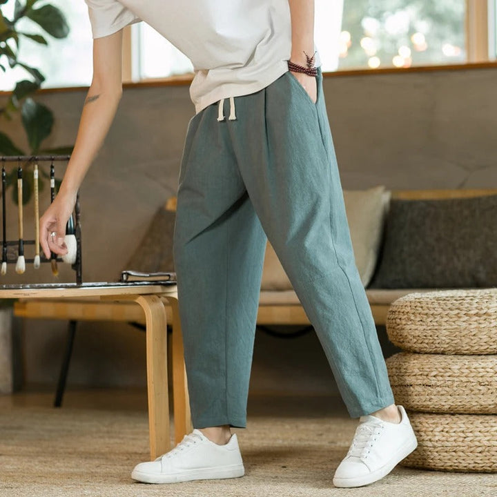 Arin | Minimale Hose für Damen mit geradem Bein und hohem Bund
