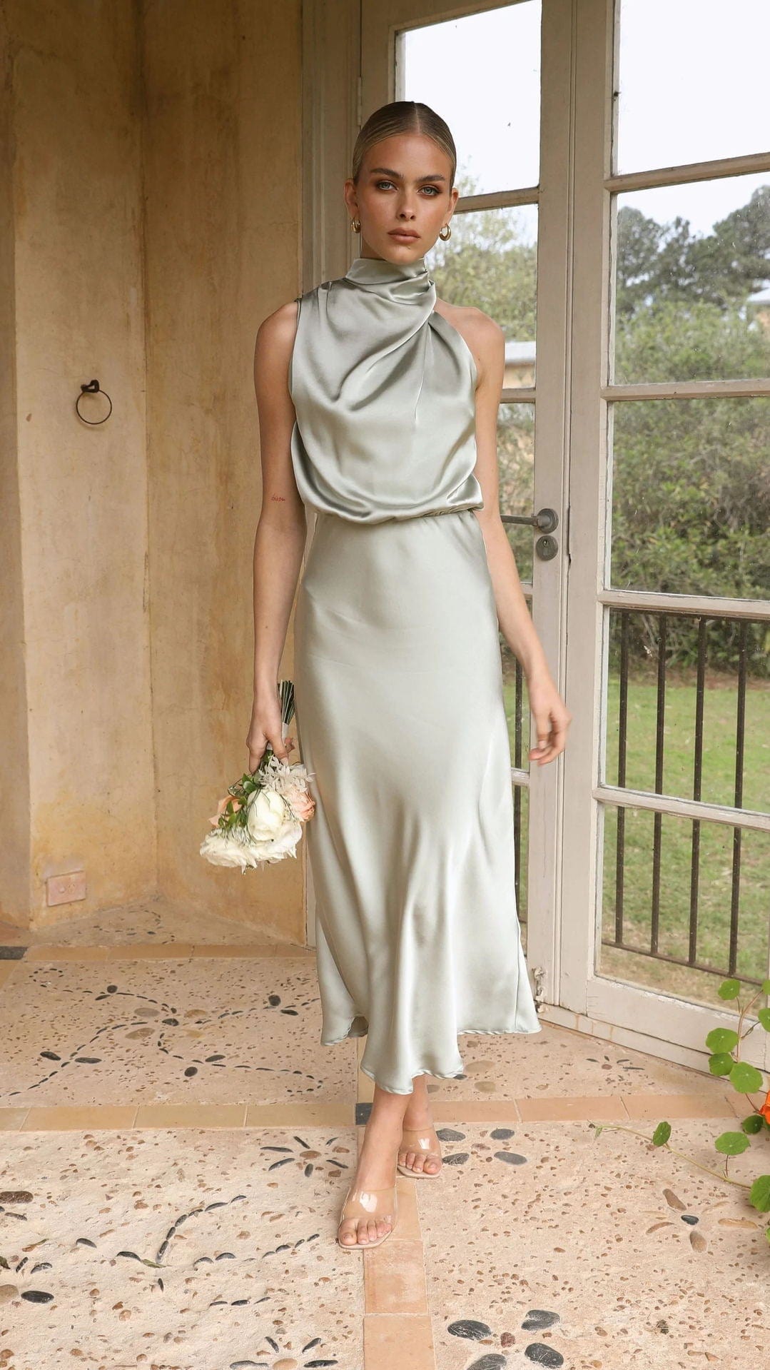 Amber | Elegantes Kleid mit Hohem Hals in Lichtgold
